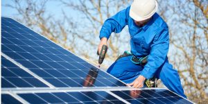 Installation Maintenance Panneaux Solaires Photovoltaïques à Solesmes